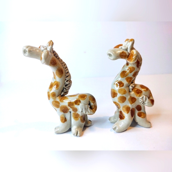 Set of 2 Handmade Clay Giraffe's Nursery Collector - Picture 11 of 13